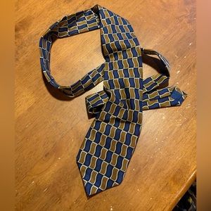 Truzzi 100% Silk Handmade in Italy Blue Gold Neck Tie